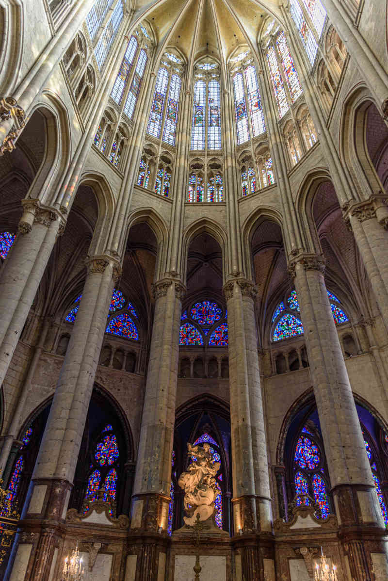 Francia - Beauveais 11 - catedral de San Pedro de Beauvais.jpg